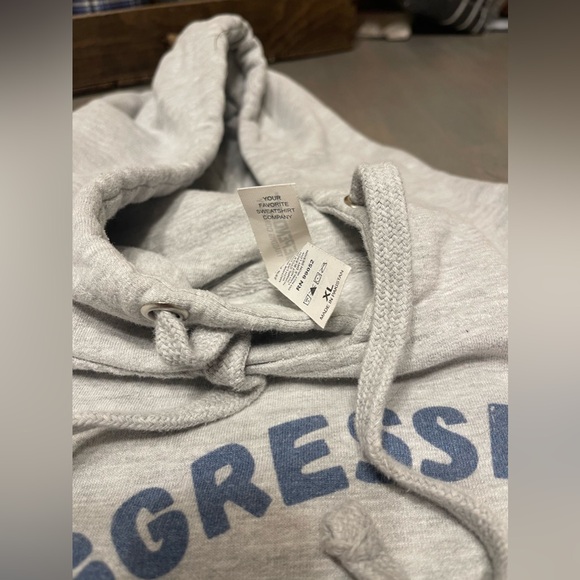 Aggressively Single • Light Gray Sweatshirt - Unisex XL - Picture 3 of 4